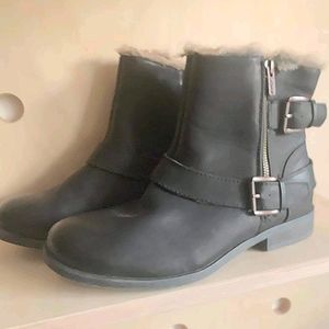 Roxy ankle booties